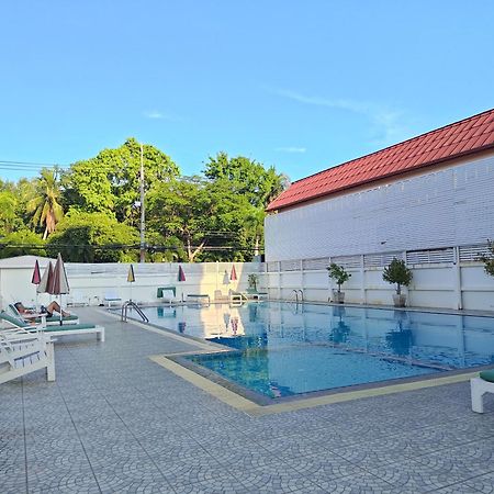Puangpen Villa Hotel HHQ Exteriör bild